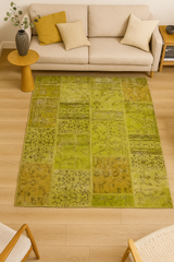 Eliott <br> (4'11" x 5'3")