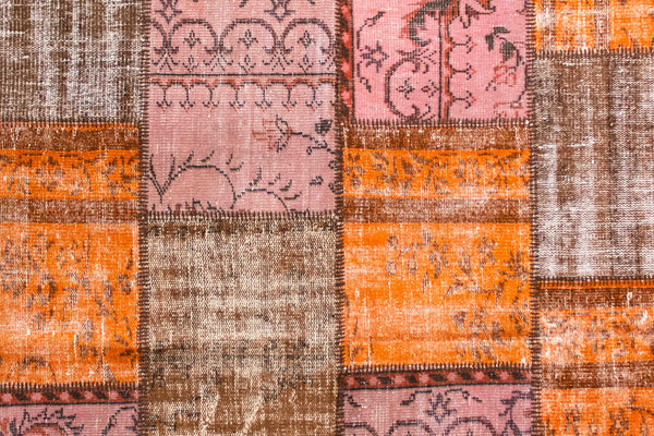 Chaye Vintage Patchwork Carpet in Pink and Orange Tones