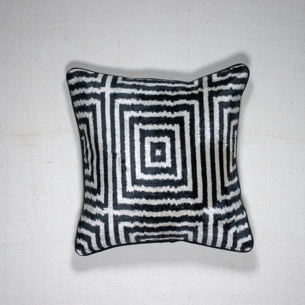 Labyrinth <br> (16x16)