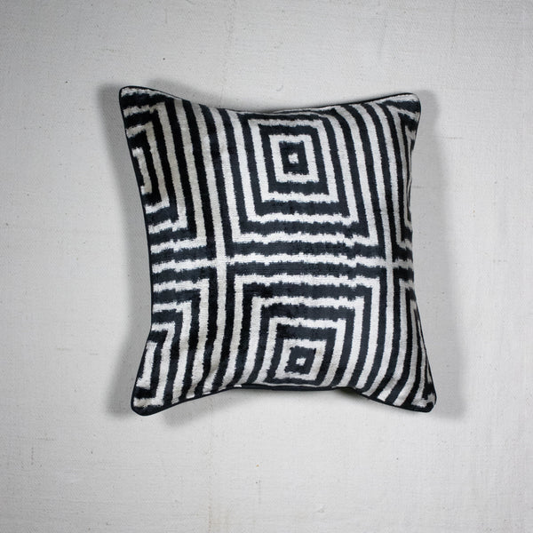 Labyrinth <br> (16x16)