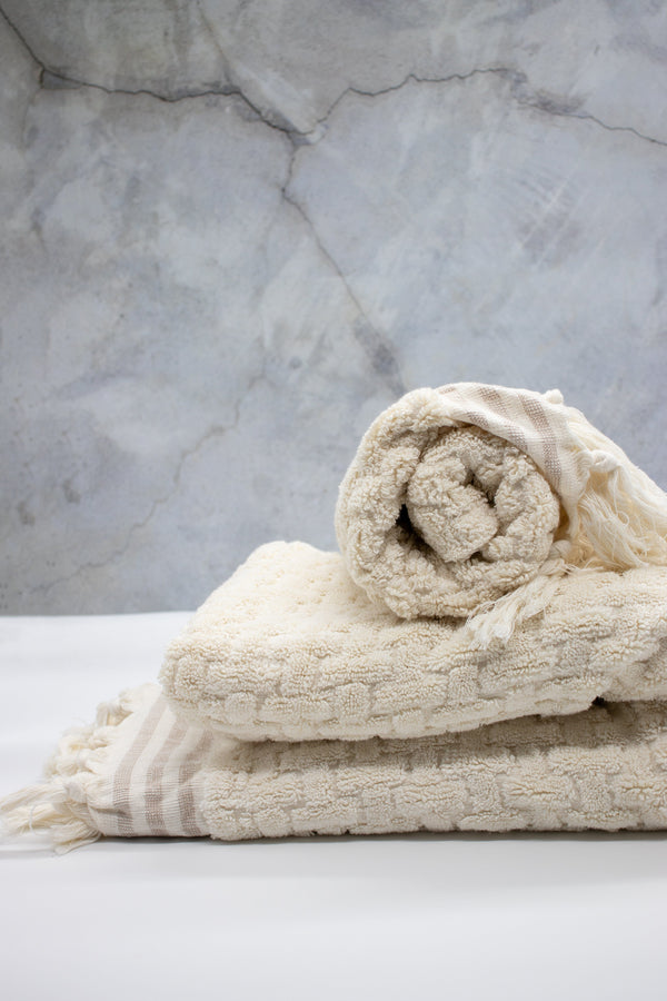 Kuna <br> Towel Set