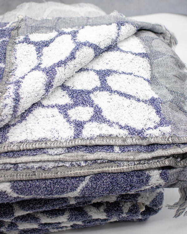 Pebble <br> Bath Towel
