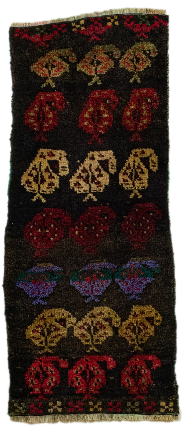 Cihan Vintage Wool Area Rug – 1'7" x 3'7"