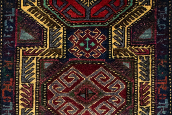 Jones <br> (1'9" x 3'8")